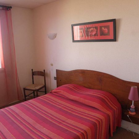 Le Barry Hotel Villefranche-d'Albigeois ภายนอก รูปภาพ