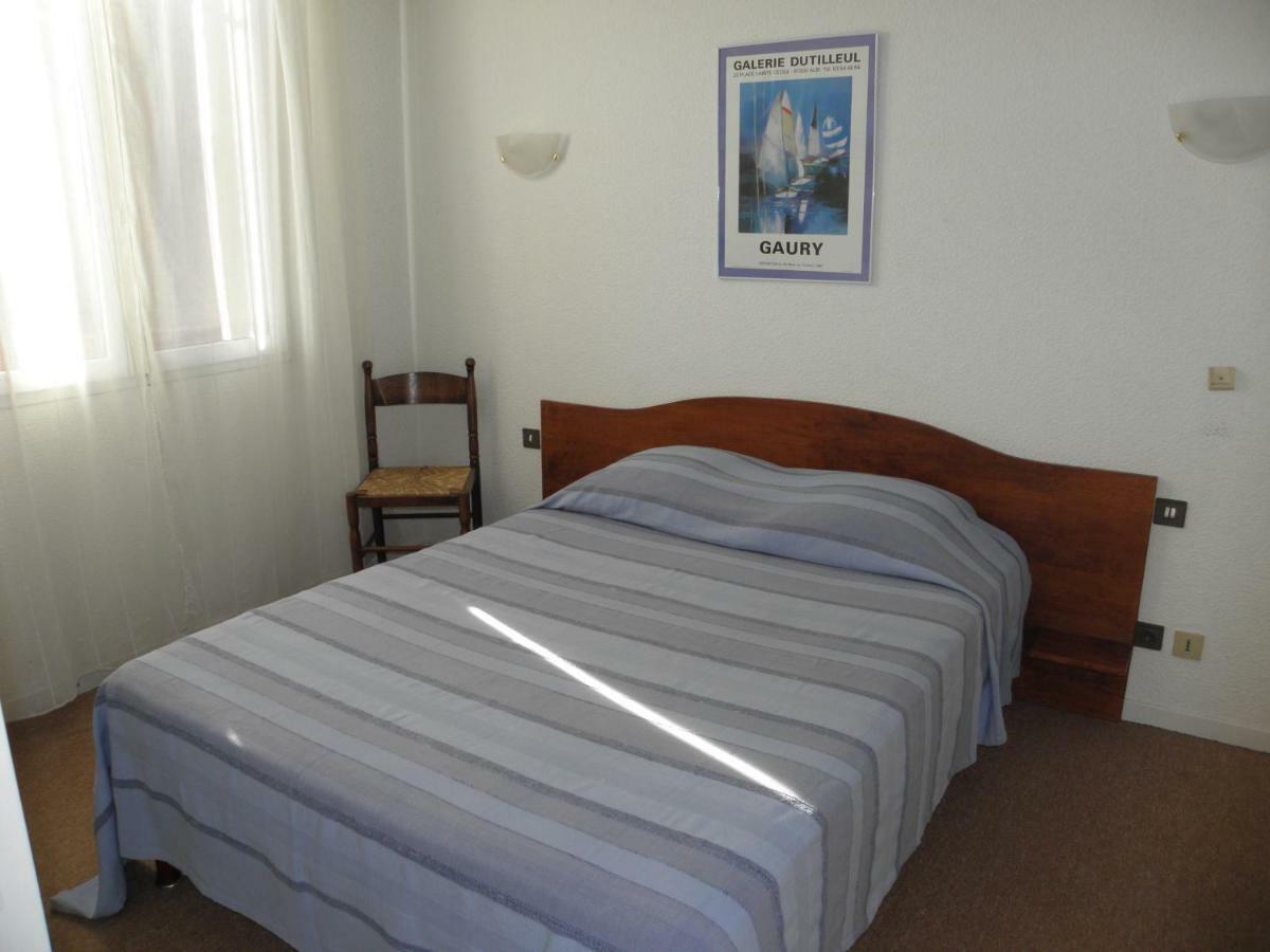Le Barry Hotel Villefranche-d'Albigeois ภายนอก รูปภาพ