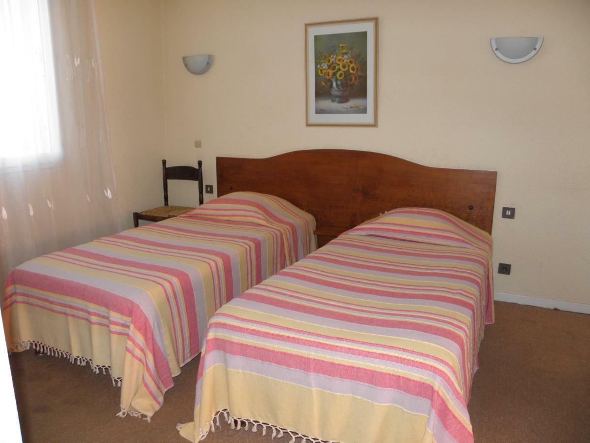 Le Barry Hotel Villefranche-d'Albigeois ภายนอก รูปภาพ